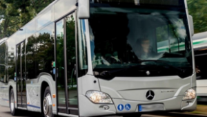 Elindultak az új buszok Budapestre, Karácsony szerint az utasok biztonságban vannak