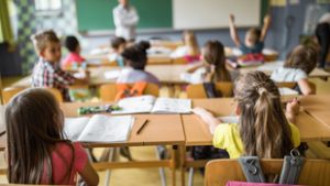 Éretlenül árasztják el az ovisok az iskolákat, százból öt elsősnek évet kellett ismételnie