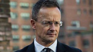 Szijjártó Péter kijelentette: valós harmadik világháborús kockázattal nézünk szembe