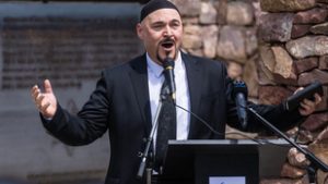 Donald Trump birtokán lép fel Nógrádi Gergely, a Frankel Leó utcai zsinagóga főkántora