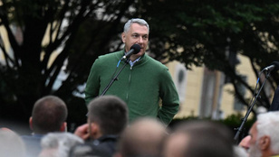 Lázár János Sopronban: Lázár János Sopronban: A Fidesz kormányzatban és a Fidesz vezetésében sincsenek pedofilok