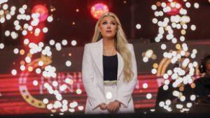 „Normális ember nem rendez cirkuszt miután meggyilkolták a férjét” – Erika Kirk kegyelme megrázta a világot