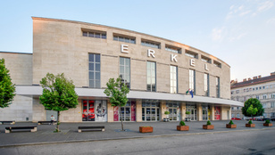 Magyarországra érkezik a Broadway történetének egyik legnagyobb sikerdarabja