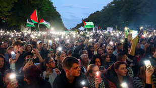 Berlinben és más német nagyvárosban is tüntettek a gázai háború ellen