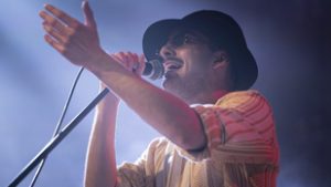 Ismét új dallal jelentkezett Azahriah, megőrülnek érte a rajongók