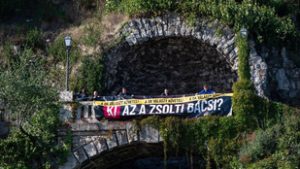 A DK a Gellért-hegyen keresi Zsolti bácsit