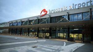 Október 14-én minden induló járatot törölnek a brüsszeli repülőtéren