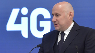 Több kontinenst összekötő adatkábelről egyeztetett a 4iG vezérigazgatója
