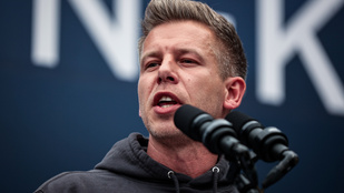 Magyar Péter Orbán Viktorról: Egy megzavarodott, összeomlás szélén álló maffiafőnök benyomását keltette