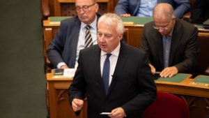Rendkívüli parlamenti ülést kezdeményez Semjén Zsolt, fontos ügyben dönthetnek