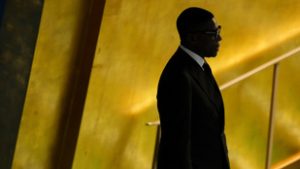 A francia állam eladja Egyenlítői-Guinea alelnökének aranyozott, közel 50 milliárdos palotáját