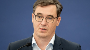 A Népszava szerint Budapest november közepére fizetésképtelenné válhat