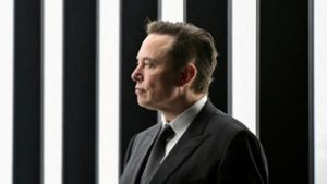 Elon Musk átlépte a lehetetlent, ennyit ér most a világ leggazdagabb embere