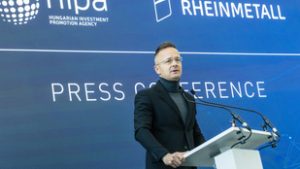 Szijjártó Péter a Rheinmetall beruházás-bejelentésén: Alpári nyilatkozatok érkeznek Kijevből