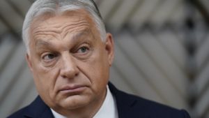 „Még egyetlen ország sem zsarolta be magát az Európai Unióba”  – Orbán Viktor odaszúrt Volodimir Zelenszkijnek