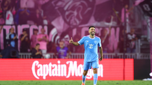 Bejelentette visszavonulását a spanyolok Európa-bajnok, a Barcelona BL-győztes klasszisa