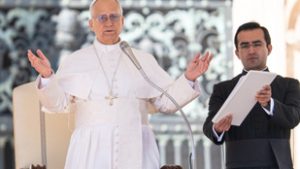 Leó pápa határozott fellépésre szólított fel Donald Trump bevándorlásellenes politikájával szemben