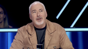 Hajós András vulkánokon szokott lávaszörfölni, és repülővel is lezuhant