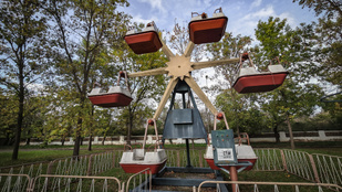 Rothadó vasszörnyek a haldokló boldogságban