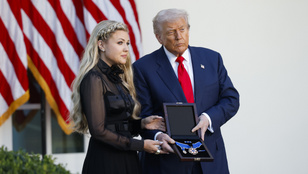 Donald Trump a legmagasabb amerikai polgári elismeréssel tüntette ki posztumusz Charlie Kirket