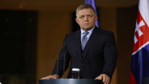 Kizárták Robert Fico pártját az európai pártcsaládból
