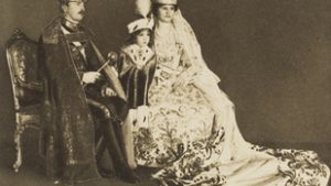 A magyar királynék széttört, ellopott koronájának utolsó ismert darabját Gina Lollobrigida viselte