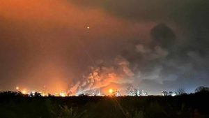 A tűz után leállhat a százhalombattai olajfinomító, személyi sérülés nem történt