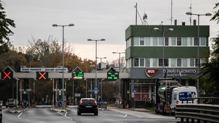 Ijesztő látvány volt a lángoló olajfinomító, de a százhalombattaiak nem ijedősek