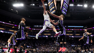 Kidőlt a két szupersztár, a harmadhegedűs elképesztő karriercsúccsal vezette győzelemre csapatát