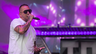 Curtis új klipjében odaszúrt Majkának, és már meg is érkezett a válasz