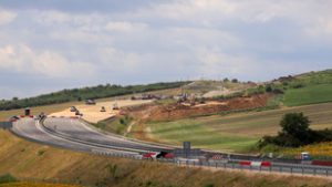 Feloldotta a Strabag kommunikációs tilalmát az ÉKM az M30-as ügyében