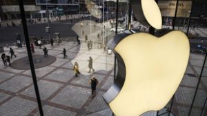 Csúcsmagasságba emelkedett az Apple, a cég értéke elérte a 4000 milliárdot