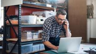 Szórja a töltényt a kormány csodafegyvere – ezrek álltak már elé