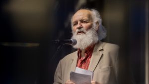 Iványi Gábort és több ellenzéki politikust is bíróság elé állítanak