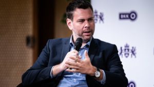 Ördögi részletek: Vitézy Dávid kiszúrta, mi nem stimmel a HÉV-tenderben