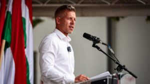 Magyar Péter szerint a Kúria elnöke fenyegeti a bírókat, ahelyett, hogy inkább kiállt volna mellettük