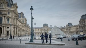 Lassan összeáll a kép a Louvre kirablásáról