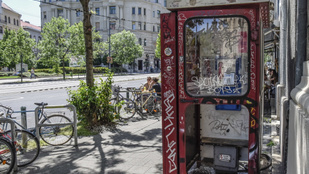 Döntött a közgyűlés, végleg eltűnhetnek a felesleges telefonfülkék Budapestről