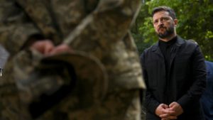 Drámai vallomást tett a határon áttörő ügyvéd, Zelenszkij politikai leszámolása elől menekült