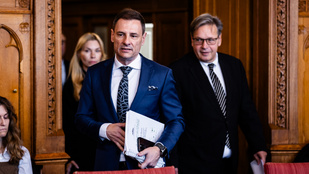 Jöhet a 13. havi bér az egyik ágazatban, bejelentést tett a miniszter