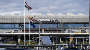 Zivatarok, szélvihar, villámok – azonnal lépniük kellett a magyar légi forgalmi irányítóknak