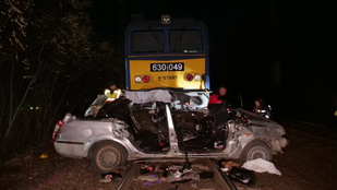 Nem volt jogosítványa, és lehet, hogy ivott is a szentmártonkátai vonatbaleset vétkes sofőrje