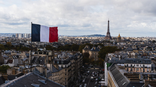 Lázadnak a művészek, egy törvény eltörölné a szociális védelmüket