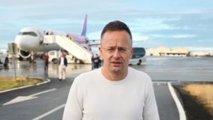 Évtizedes amerikai rekordberuházásról számolt be Szijjártó Péter, úton Donald Trumphoz