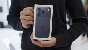 Úgy veszik az új iPhone-t, mintha ingyen lenne
