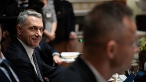 Lázár János: Donald Trump Orbán Viktortól kért tanácsokat