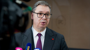 Óriási botrányt kavart Szerbiában Vucsics gesztusa, amivel Trump vejének kedveskedne