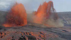 Pokoli látvány Hawaiin: órákon át lőtte magából az izzó lávát a tűzhányó