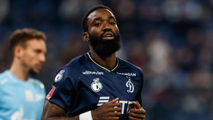 Videón a pillanat, ahogy menyasszonya rajtakapja szeretőjével a futballsztárt