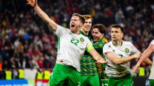 A 87 éves ír fanatikus a Podmaniczky téren itta le magát eszeveszett örömében